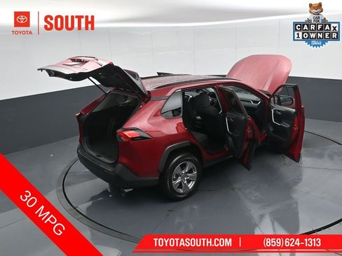 Used 2025 Toyota RAV4 XLE AWD/4WD image 50