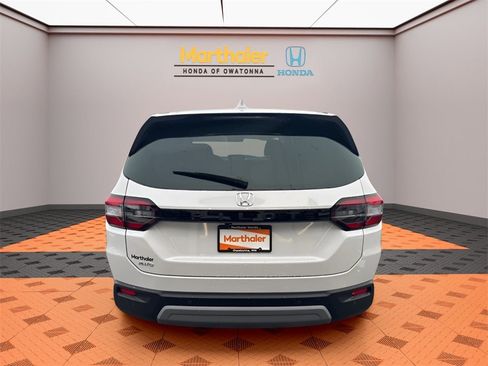 New 2025 Honda Pilot EX-L image 4