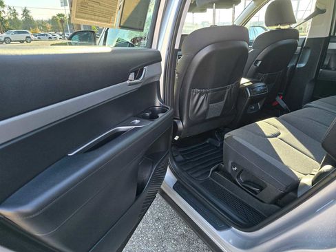 Used 2022 Hyundai Palisade SE image 17