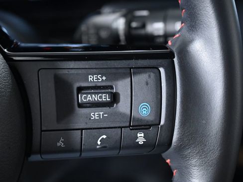 Certified 2025 Nissan Kicks SR AWD/4WD image 17