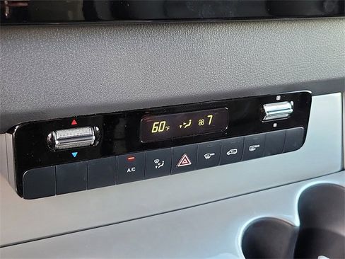 Used 2022 Mercedes-Benz Sprinter 2500 image 14