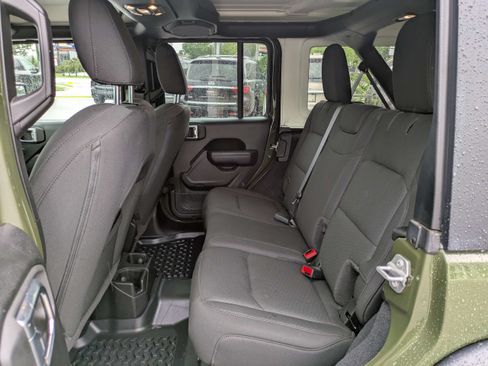 Used 2023 Jeep Wrangler Unlimited Sport AWD/4WD image 14