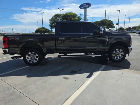 Used 2024 Ford F250 Lariat w/ Chrome Package AWD/4WD image 7
