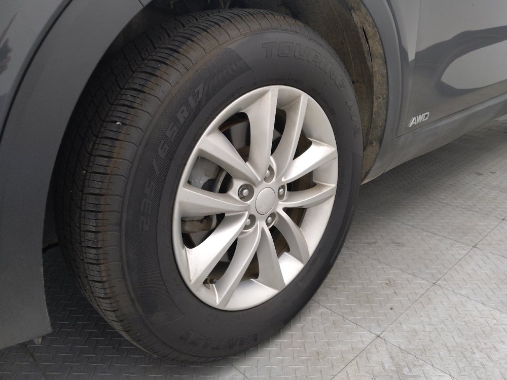 Used 2017 Kia Sorento AWD image 31