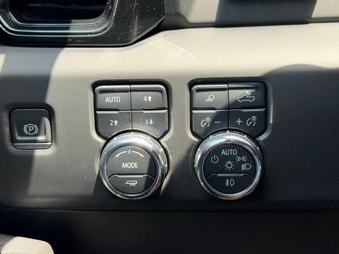 Used 2024 GMC Sierra 1500 AT4X w/ AT4X AEV Edition AWD/4WD image 16