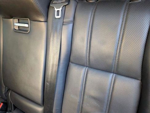 Used 2017 Land Rover Range Rover HSE image 16