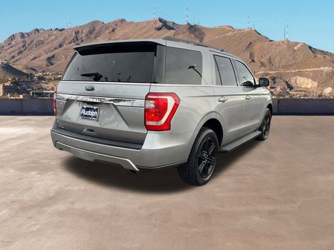 Used 2021 Ford Expedition XLT image 13