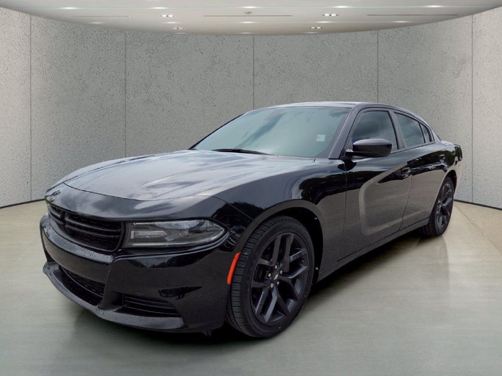 Used 2020 Dodge Charger SXT w/ Blacktop Package RWD image 12