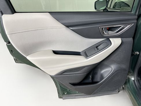 Used 2024 Subaru Forester Premium image 27