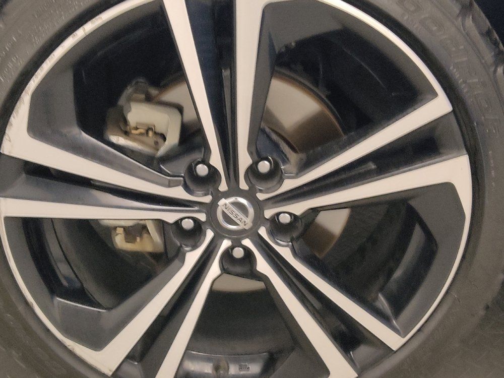 Used 2023 Nissan Sentra SR FWD image 31