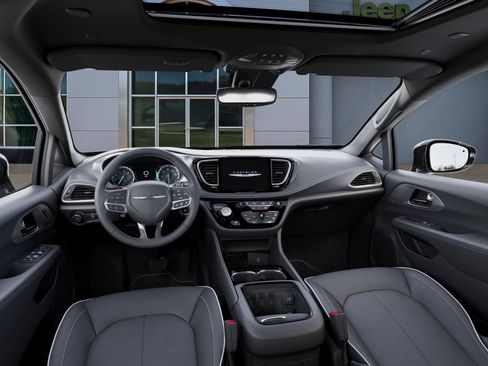 New 2026 Chrysler Pacifica Limited image 14