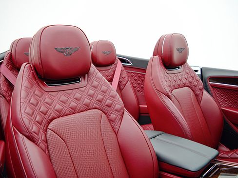 Used 2023 Bentley Continental GT V8 AWD/4WD image 42