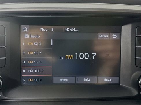 Used 2020 Kia Sorento LX w/ LX I4 Convenience Package image 17