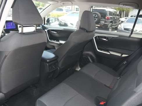 Used 2025 Toyota RAV4 XLE FWD image 14