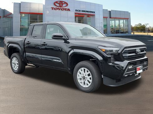 New 2025 Toyota Tacoma SR5 image 2