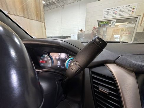 Certified 2020 GMC Yukon Denali w/ Denali Premium Package image 20