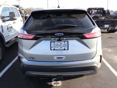 Used 2022 Ford Edge SEL w/ Convenience Package image 5