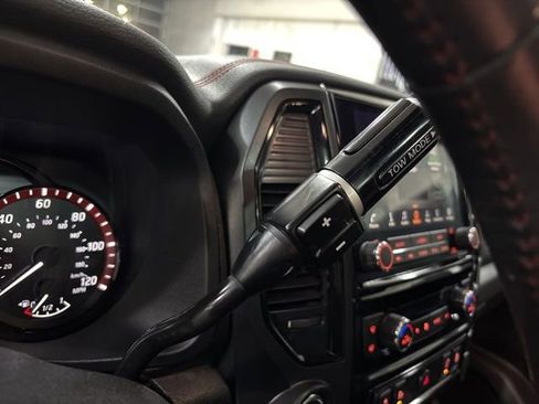 Used 2023 Nissan Titan PRO-4X w/ Pro-4x Convenience Package AWD/4WD image 29