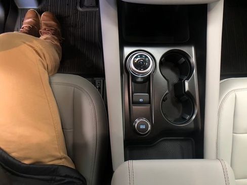 New 2026 Ford Explorer Active image 20