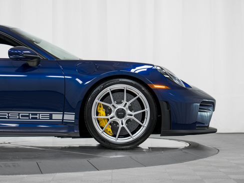 Used 2026 Porsche 911 GT3 image 11