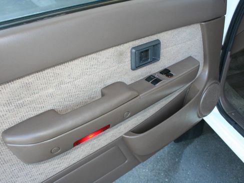 Used 1998 Toyota Tacoma 4x4 Xtracab image 15