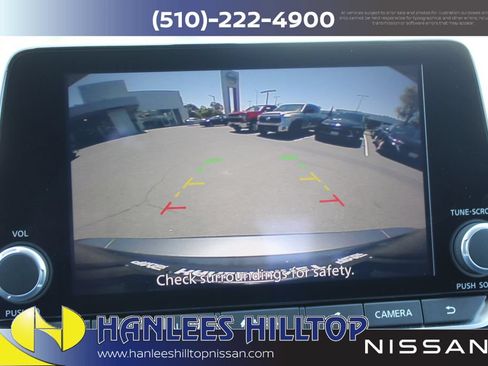 Used 2025 Nissan Rogue SV FWD image 28