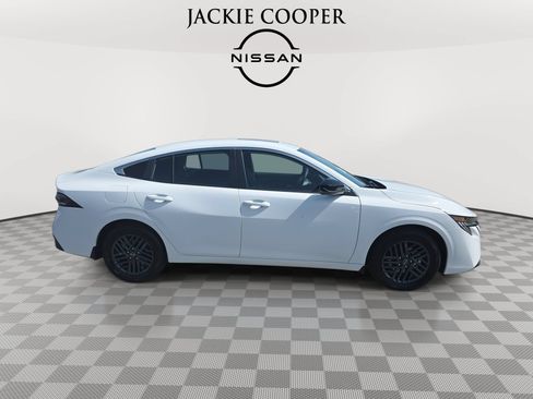 New 2026 Nissan Sentra SV w/ SV Convenience Package FWD image 4