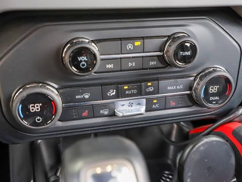 Used 2023 Ford Bronco Black Diamond AWD/4WD image 26