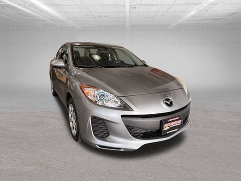 Used 2013 MAZDA MAZDA3 i Sport FWD image 3