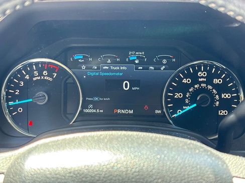 Used 2019 Ford F150 Lariat w/ Trailer Tow Package image 12