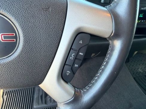 Used 2009 GMC Sierra 2500 SLE w/ SLE Preferred Package AWD/4WD image 21