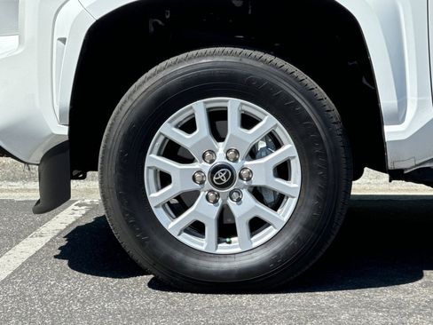 Used 2024 Toyota Tacoma SR5 image 24