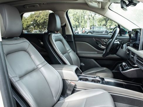 Used 2024 Lincoln Corsair FWD w/ Equipment Group 101A image 15