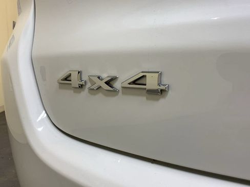 Used 2024 Jeep Compass Sport AWD/4WD image 17