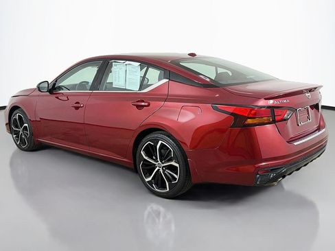 Used 2023 Nissan Altima 2.5 SR FWD image 7
