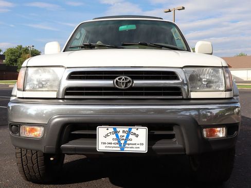 Used 2000 Toyota 4Runner SR5 image 13