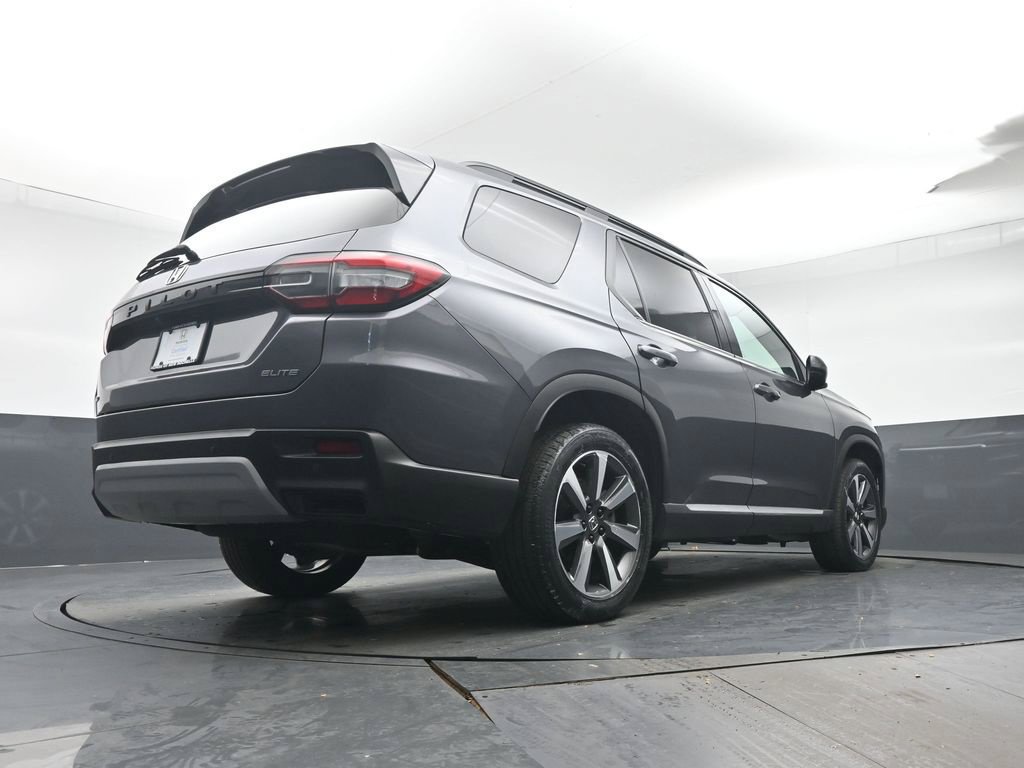 Used 2024 Honda Pilot Elite image 35