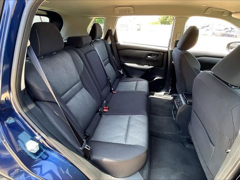 Used 2024 Nissan Rogue SV FWD image 20