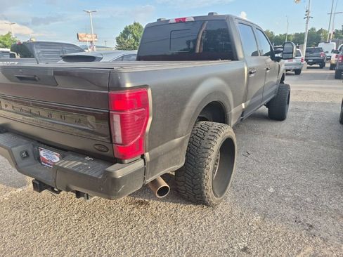 Used 2020 Ford F250 Platinum w/ FX4 Off-Road Package AWD/4WD image 17