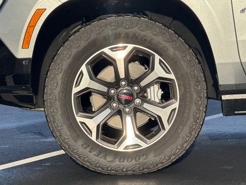 New 2026 GMC Yukon XL AT4 Ultimate image 29