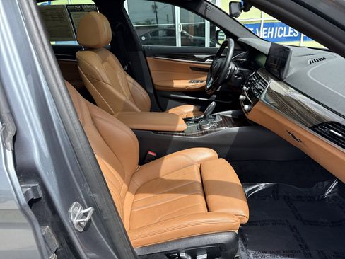 Used 2021 BMW 540i w/ Premium Package RWD image 34