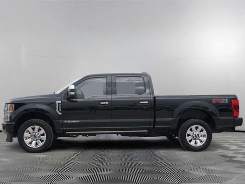 Certified 2020 Ford F250 Platinum w/ FX4 Off-Road Package AWD/4WD image 7