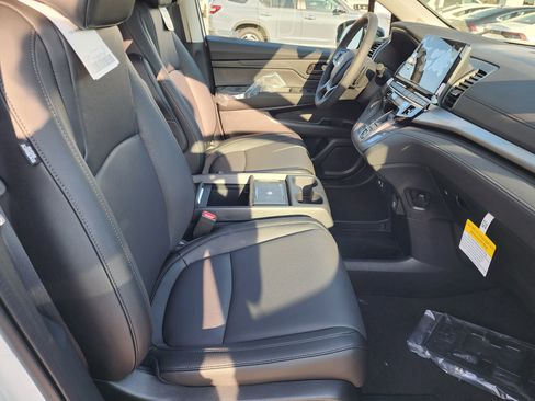 New 2026 Honda Odyssey EX-L image 5