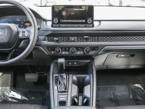 Certified 2025 Honda Accord SE image 14