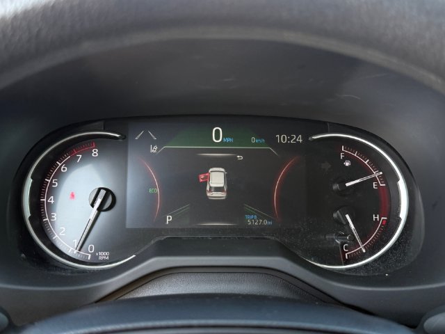 Used 2025 Toyota RAV4 XLE FWD image 17