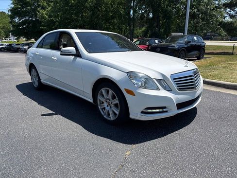 Used 2013 Mercedes-Benz E 350 Sedan image 7