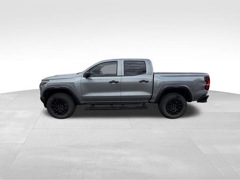 Used 2024 Chevrolet Colorado Trail Boss w/ Advanced Trailering Package AWD/4WD image 4