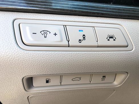 Used 2019 Hyundai Sonata Limited FWD image 24