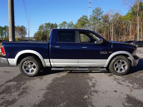 Used 2017 RAM 1500 Laramie image 23