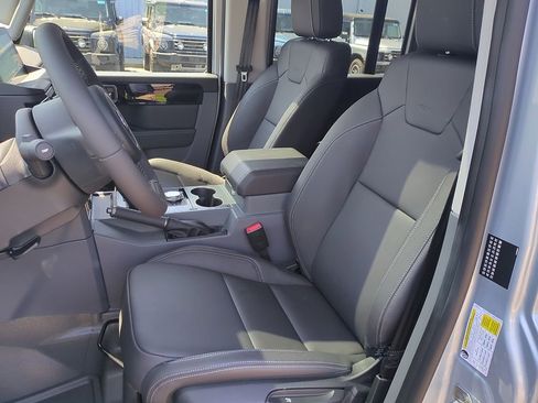 New 2025 INEOS Grenadier Fieldmaster Edition image 13